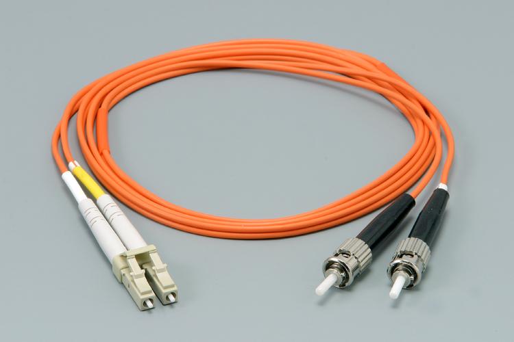 组装光纤连接器「组装光纤连接器图片」